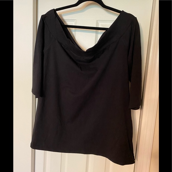 torrid Tops - NWT Torrid Off the Should Black Top - Size 3